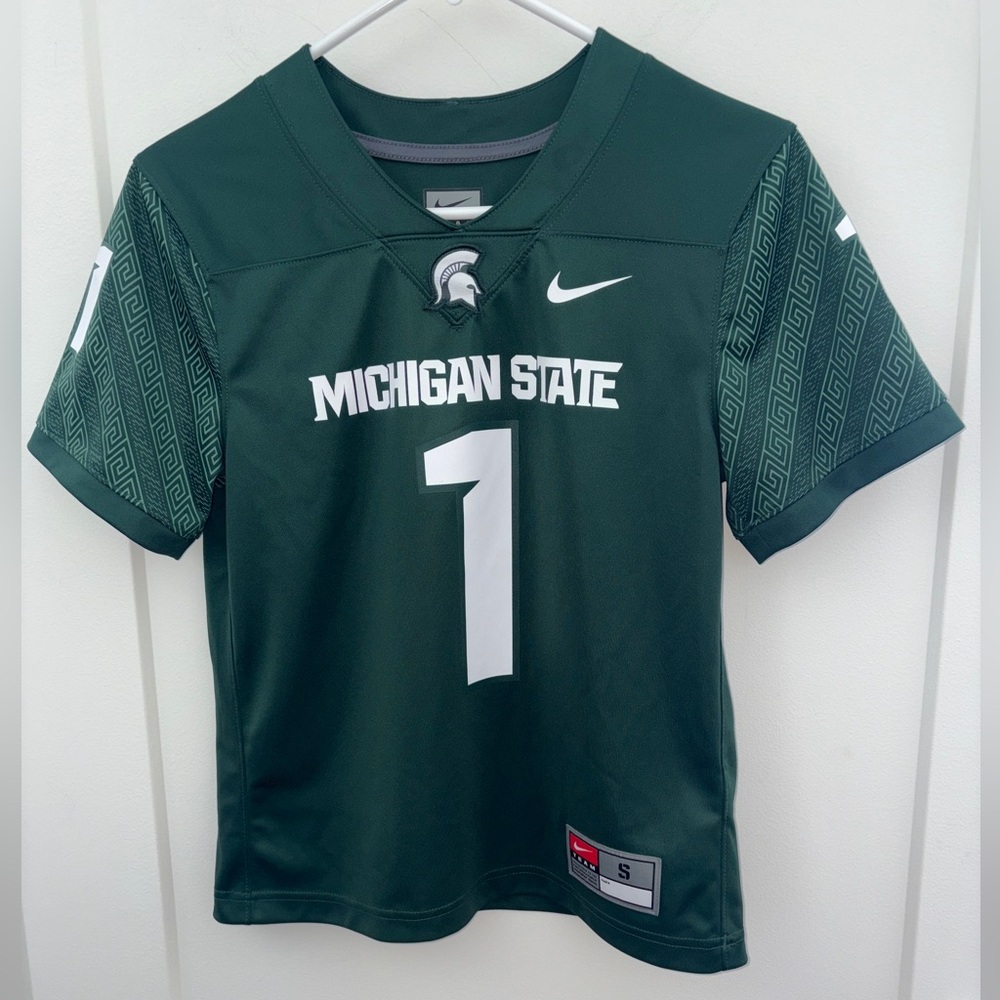 NWOT Nike team Michigan State Spartans football jersey boy's sz S
